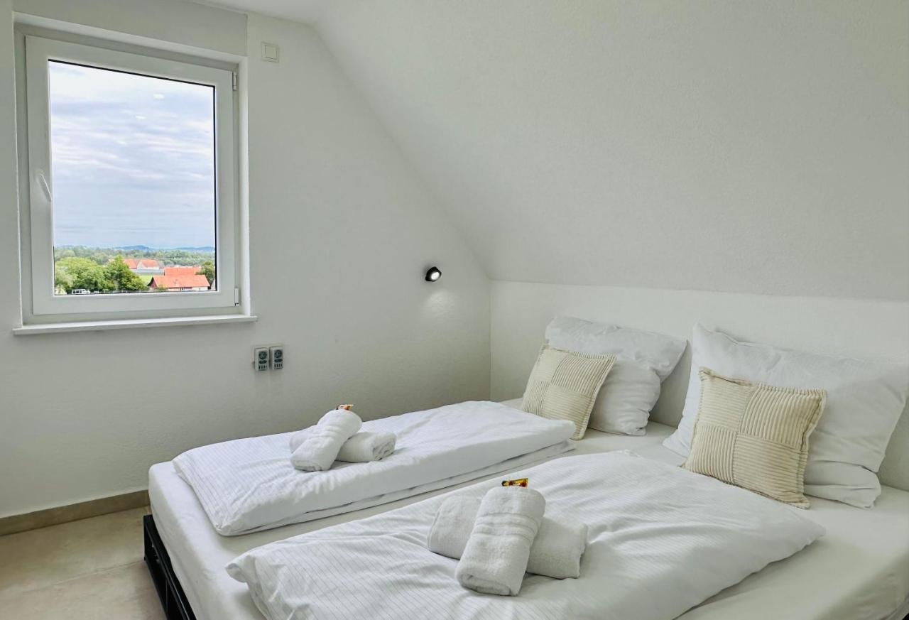 Bergblick-Apartment Istayunixi Seenaehe-Workspace-Netflix I Keine Monteure フリードリヒスハーフェン エクステリア 写真